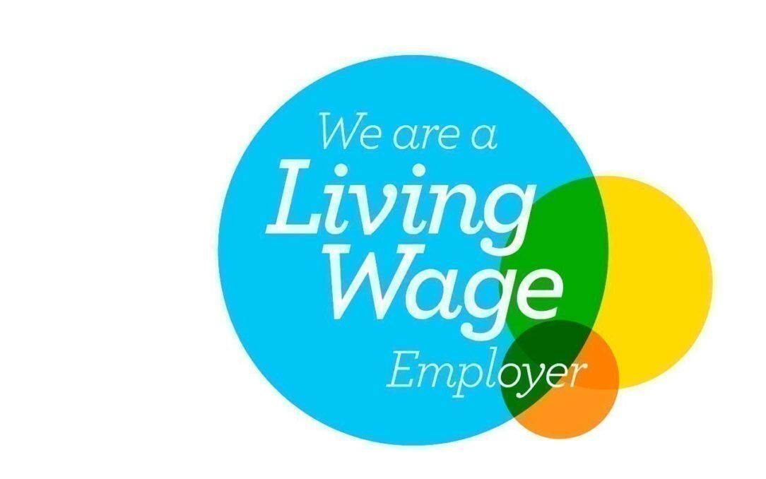 Featured image for [INFOGRAPHIC] The Benefits of Paying a Living Wage on a Business